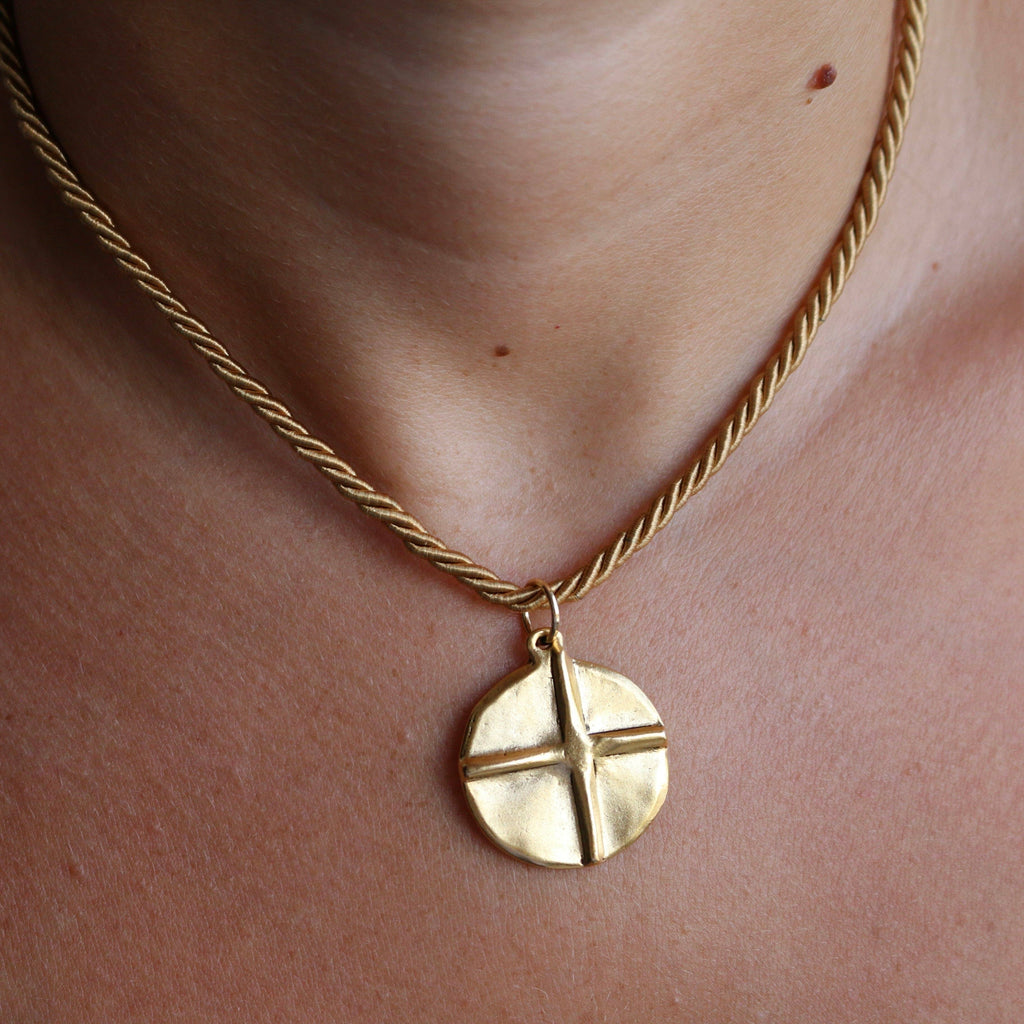 UNIVERSAL NECKLACE - 3 COLORS