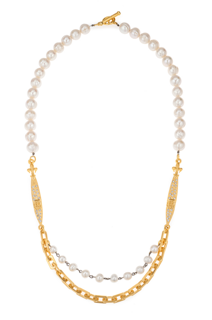 FRENCH KANDE 25" WHITE FRESHWATER PEARLS WITH 24K CLAD TWIN AUSTRIAN CRYSTAL POINTU PENDANTS