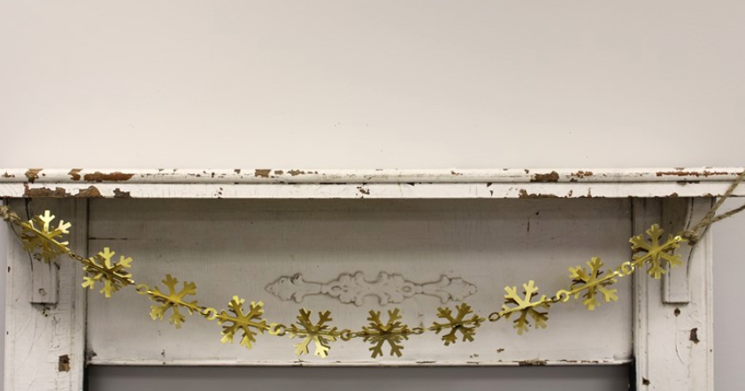 GOLD METAL 3D SNOWFLAKE GARLAND