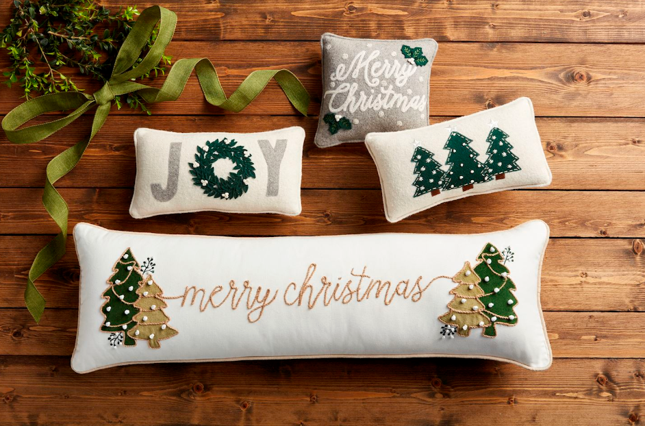 VELVET APPLIQUE CHRISTMAS PILLOW