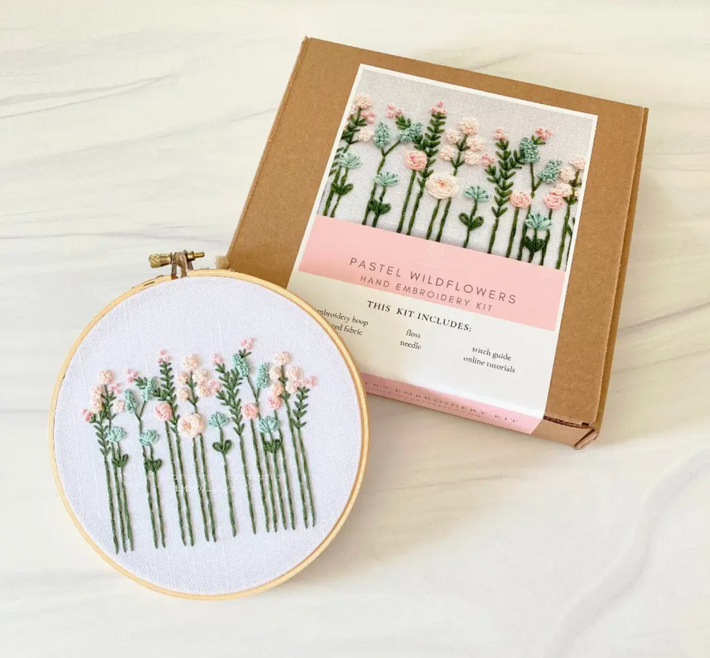 BEGINNER EMBROIDERY KIT - PASTEL WILDFLOWERS