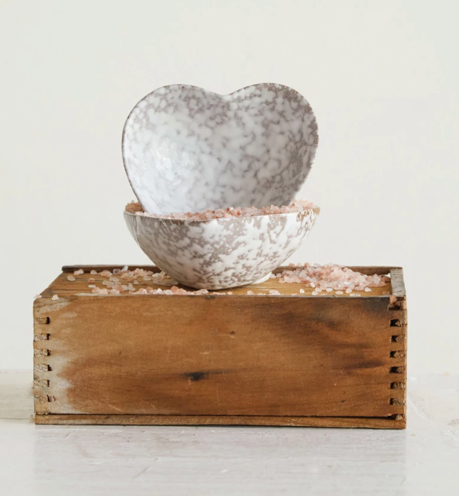 STONEWARE HEART DISH