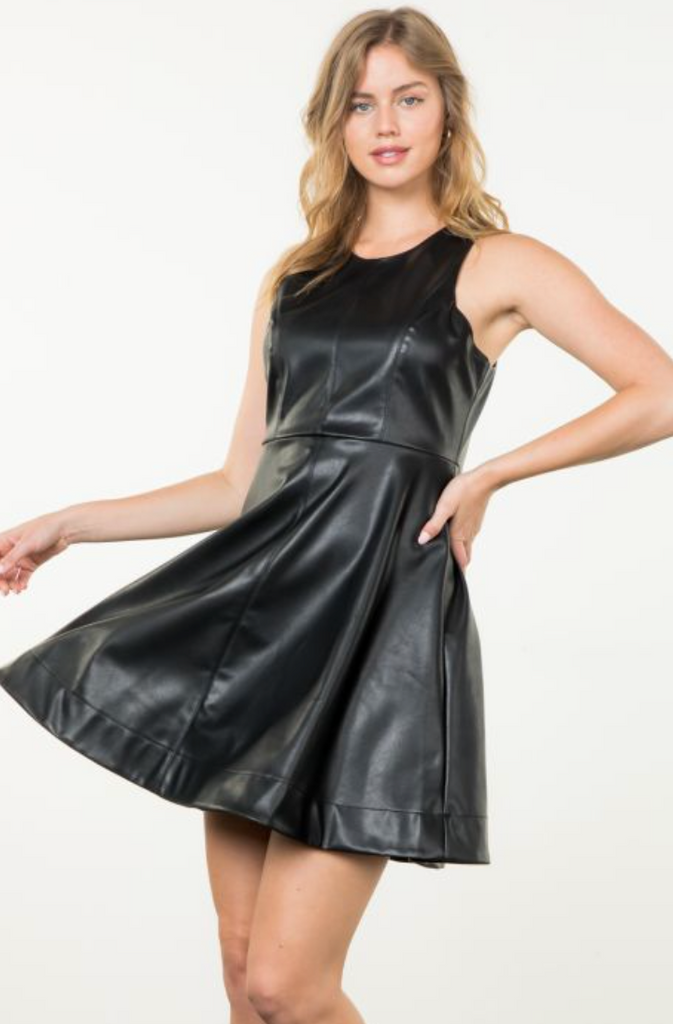 SLEEVELESS BLACK LEATHER DRESS