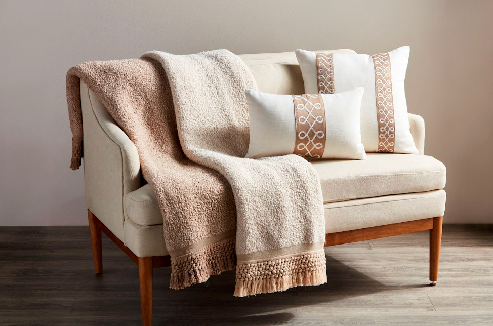 TASSEL THROW BLANKET - TAUPE