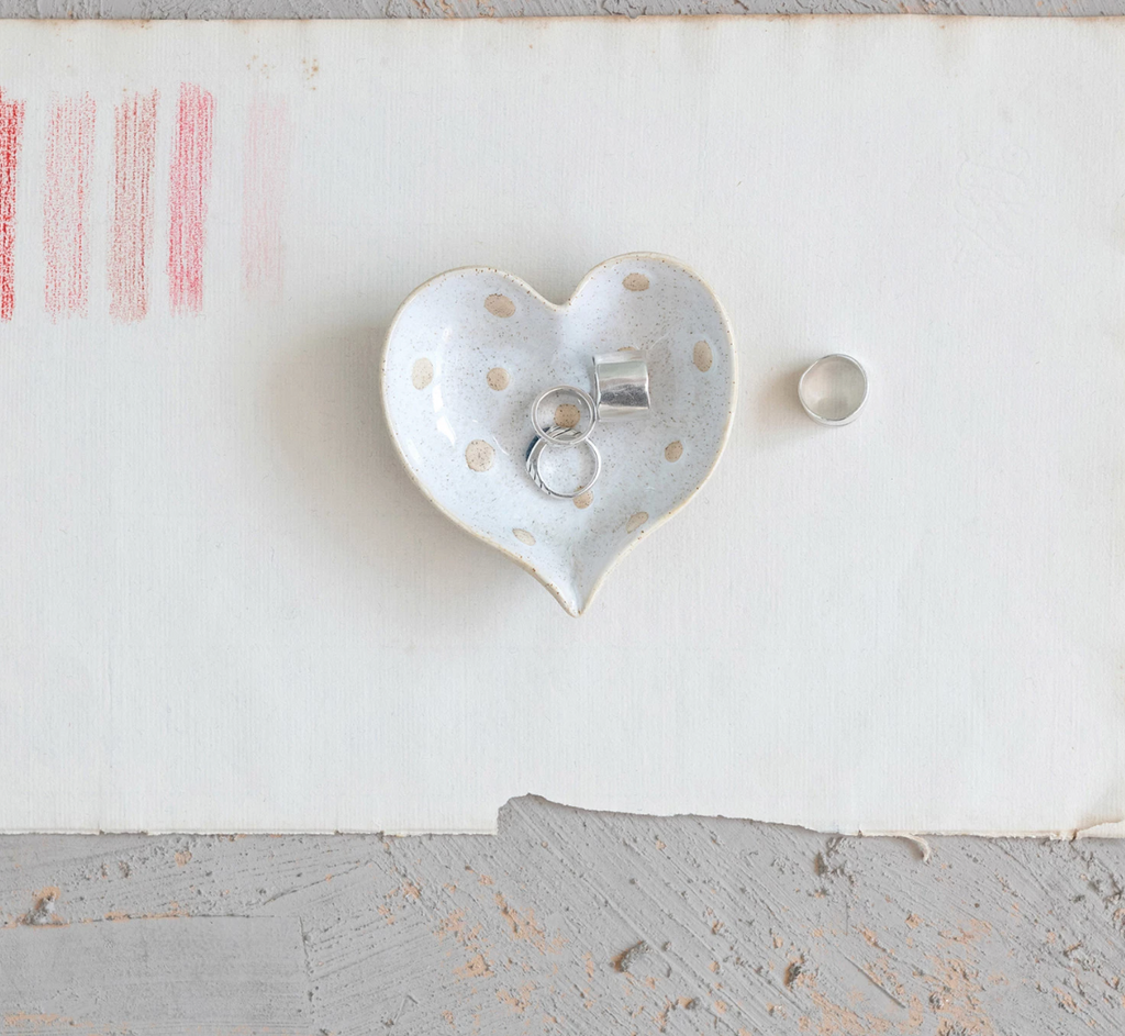 STONEWARE HEART SHAPED DISH WITH DOTS