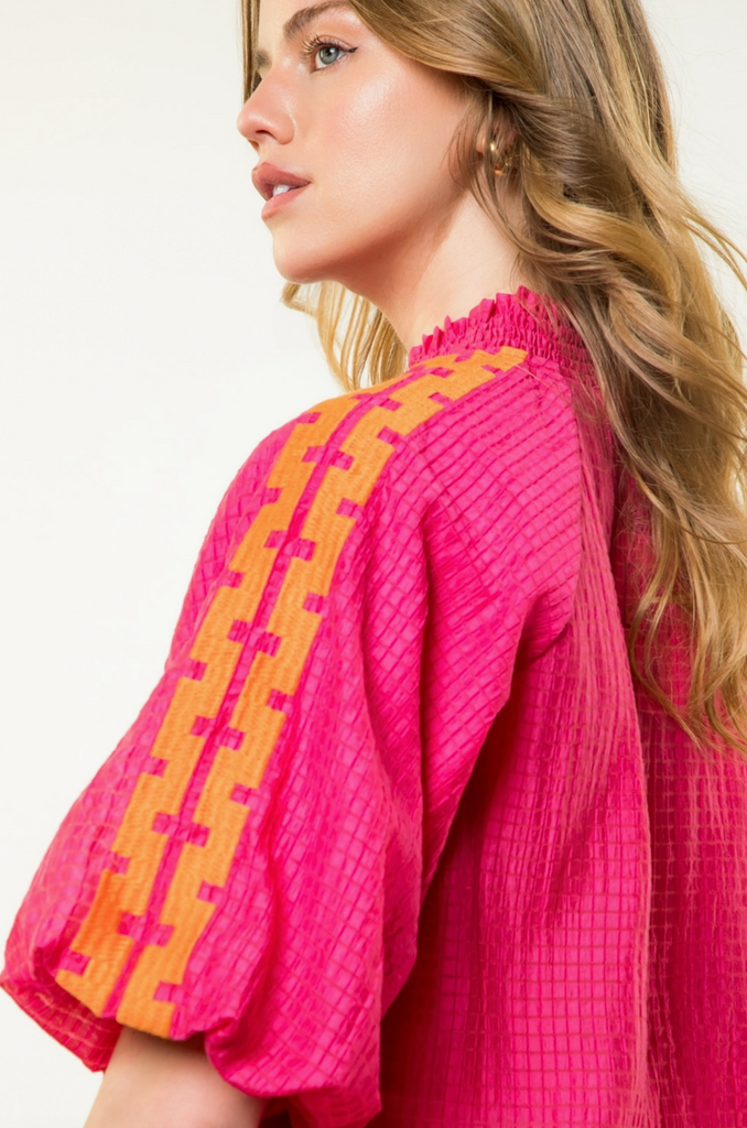 PUFF SLEEVE EMBROIDERED TOP - MAGENTA