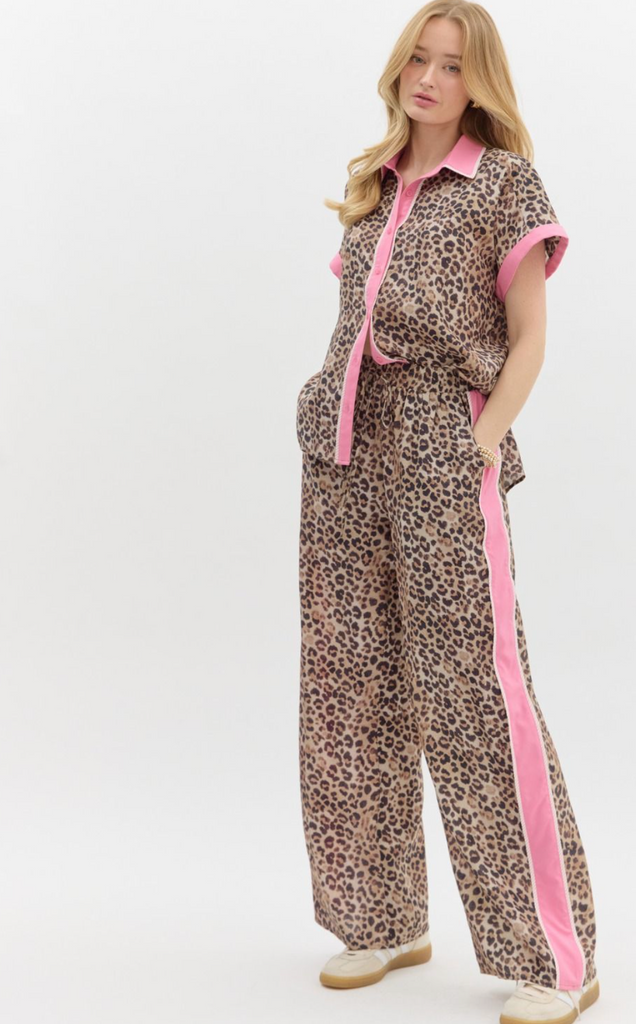 SHORT SLEEVE BUTTON FRONT SHIRT - LEOPARD PRINT