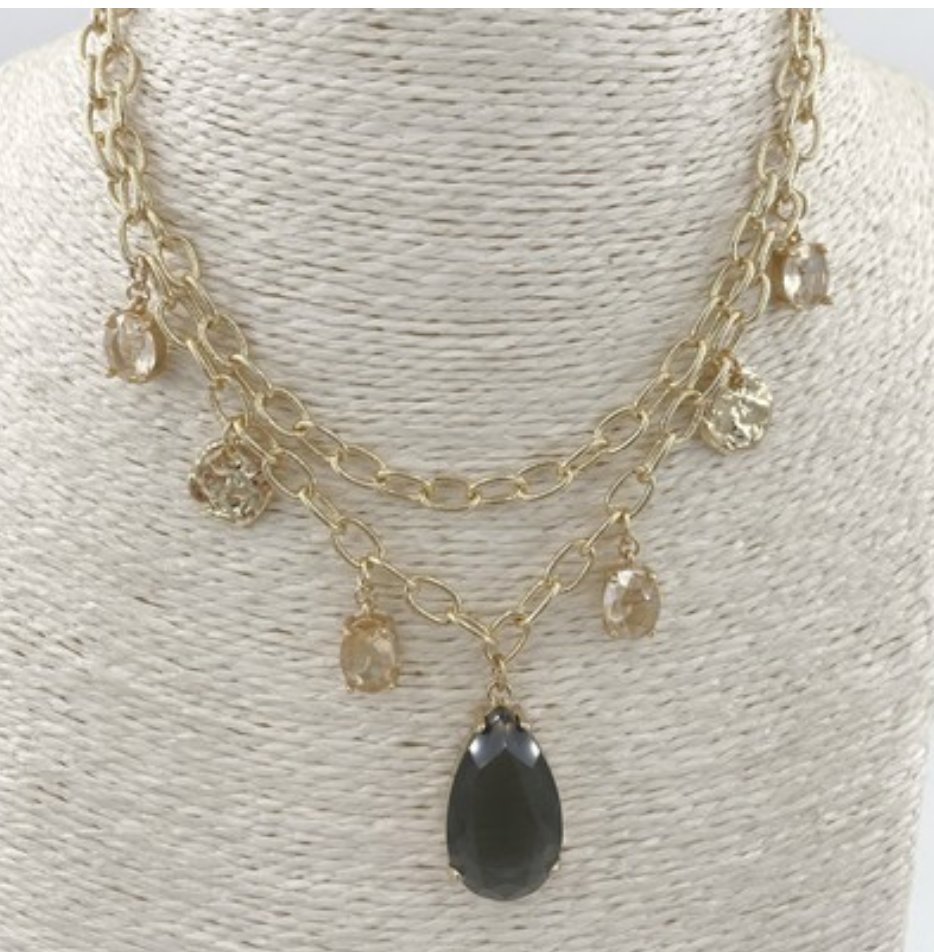 ARI NECKLACE