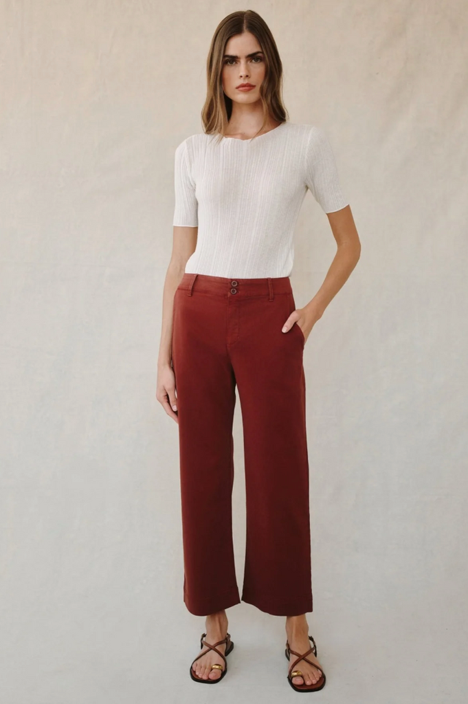 BELLA DAHL SAIGE WIDE LEG CROP - HARVEST RED