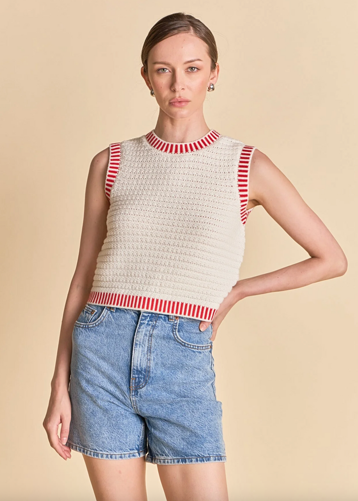 KNIT SWEATER VEST - CREAM/RED