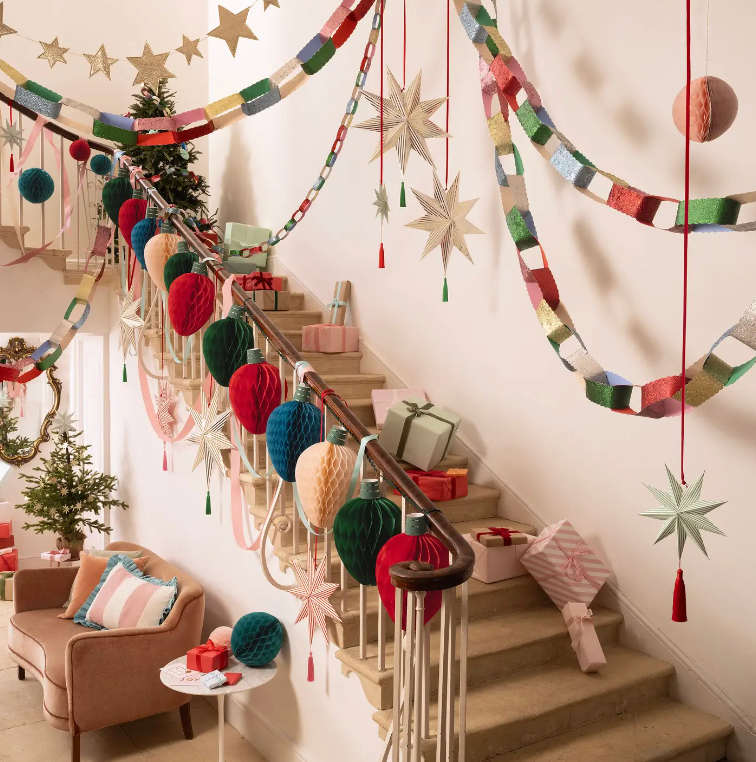 GIANT HONEYCOMB STRING LIGHT GARLAND