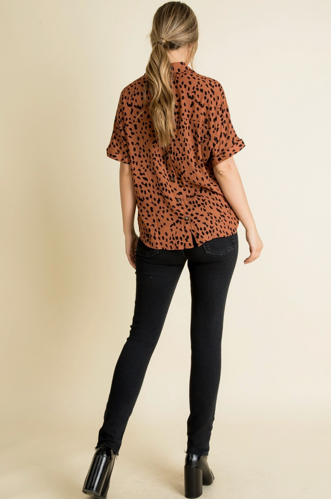 COLLARED PRINT BLOUSE - BROWN/BLACK
