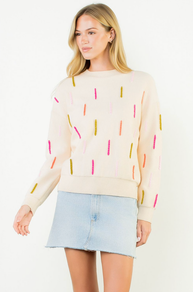 LONG SLEEVE SWEATER WITH EMBROIDERY DETAILS - CREAM