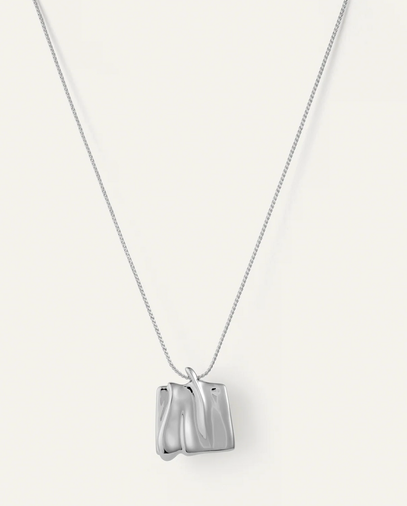 LARGE SUNDRA PENDANT NECKLACE - GOLD OR SILVER