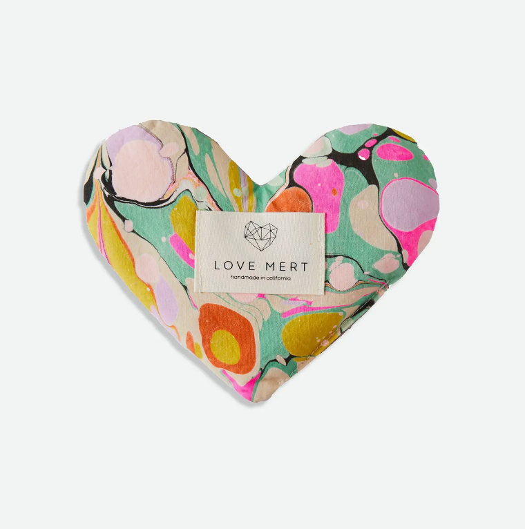 EYE LOVE PILLOW - ASSORTED COLORS
