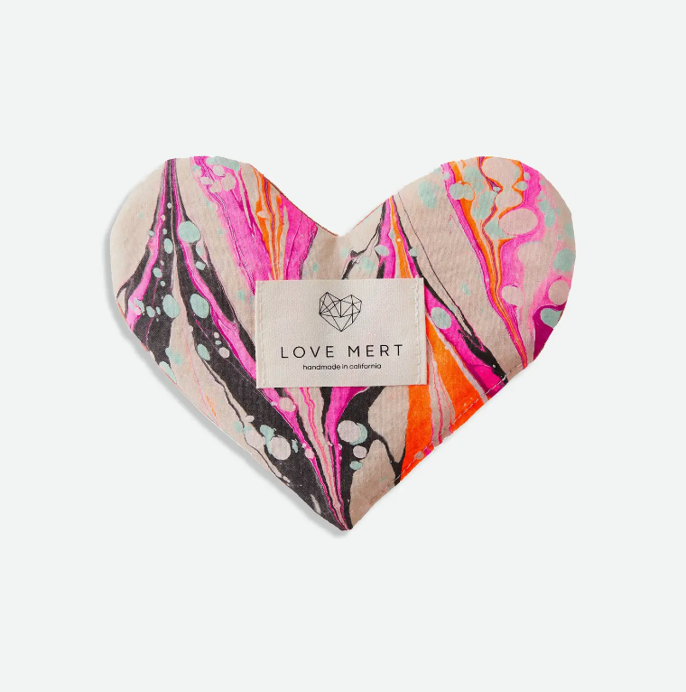 EYE LOVE PILLOW - ASSORTED COLORS