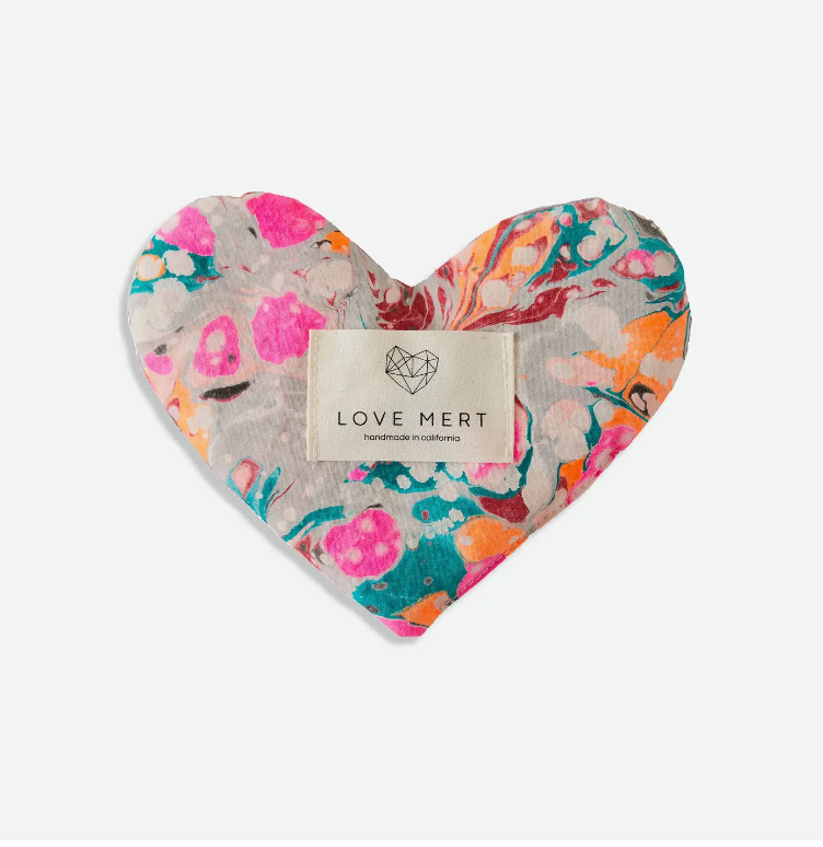 EYE LOVE PILLOW - ASSORTED COLORS
