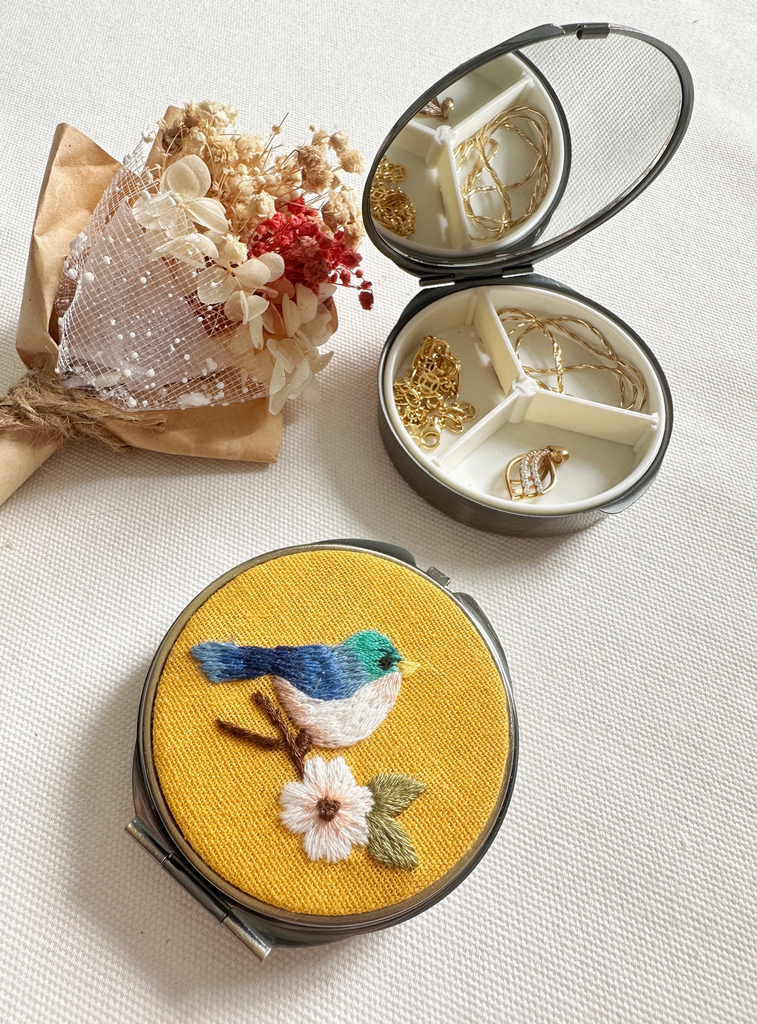 FLORAL EMBROIDERED ROUND JEWELRY BOX WITH MIRROR - 2 STYLES