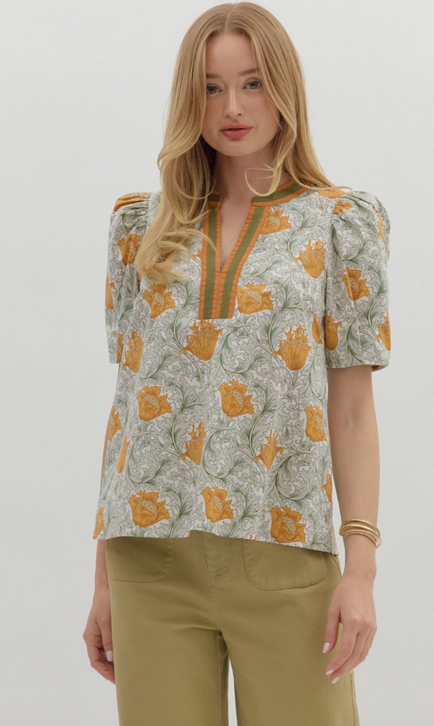PATTERNED SPLIT NECK TOP