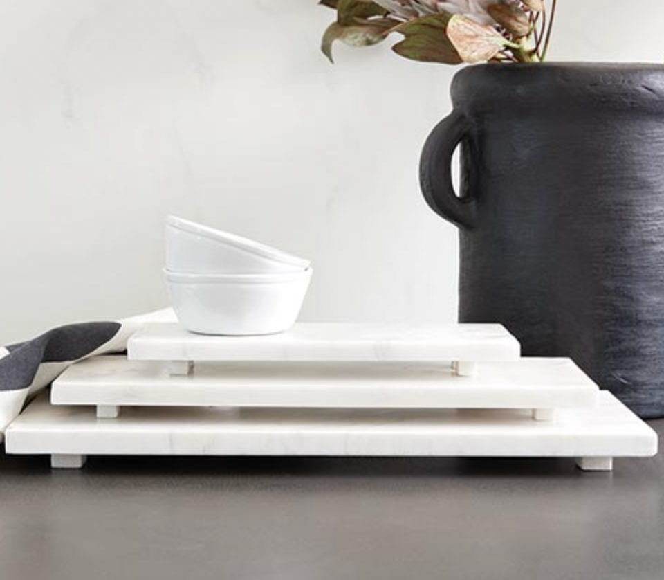 WHITE MARBLE TRAY - IN STORE PICK UP ONLY!